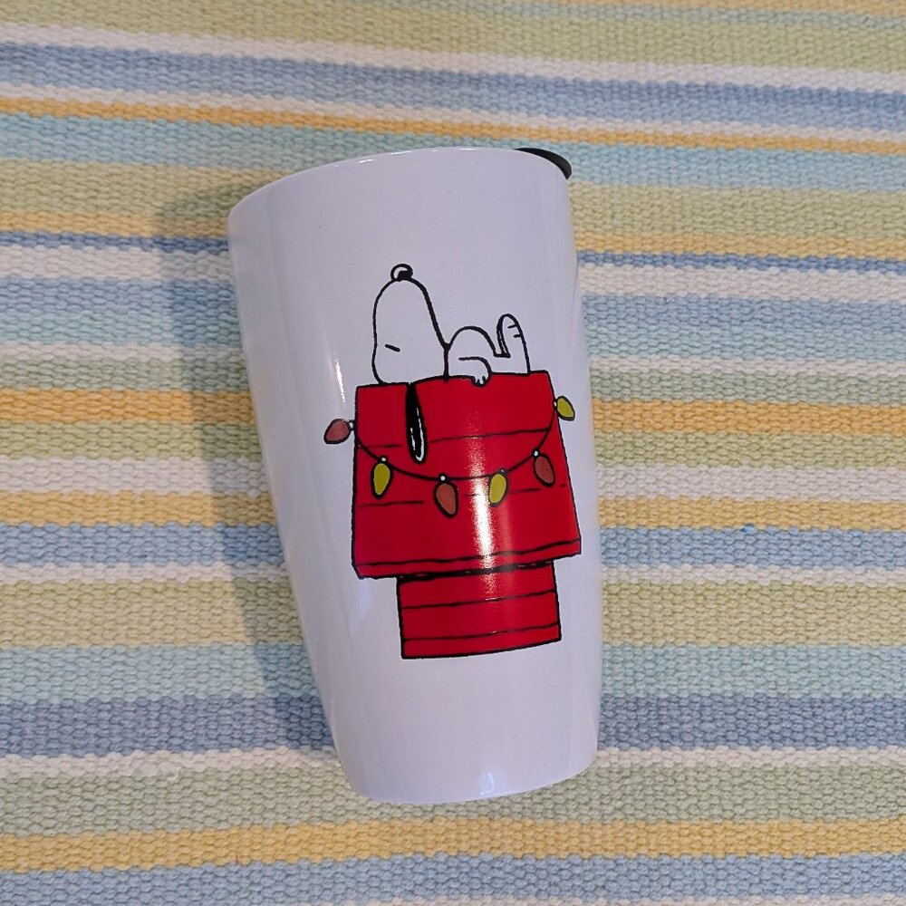 ⭐ NWOT Snoopy Stoneware Holiday Travel Mug